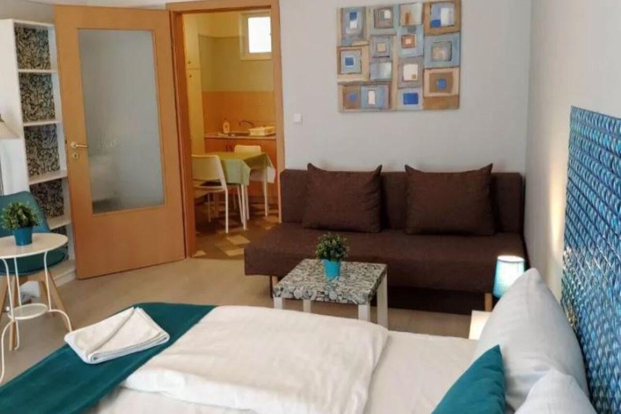 בודפשט Akacfa Holiday Apartments מראה חיצוני תמונה