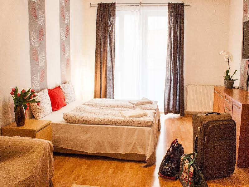 בודפשט Akacfa Holiday Apartments מראה חיצוני תמונה